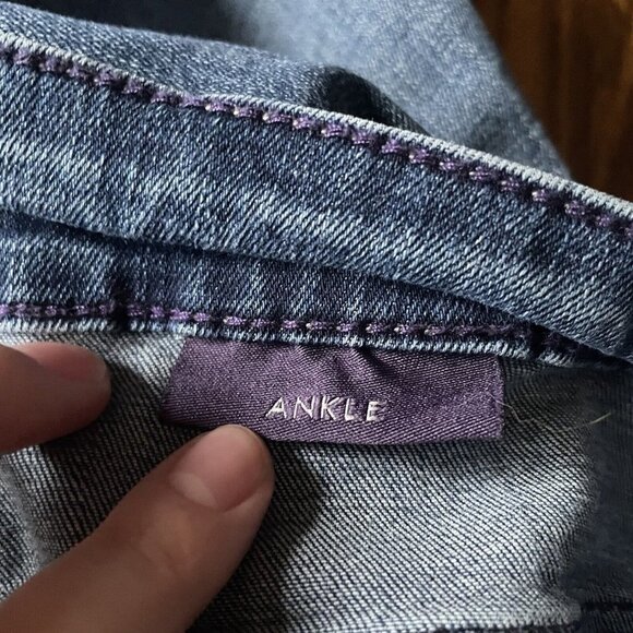 NYDJ Wmn Plus 24W Blue Med Wash Lift Tuck Technology Straight Leg Ankle Jeans - Picture 8 of 12